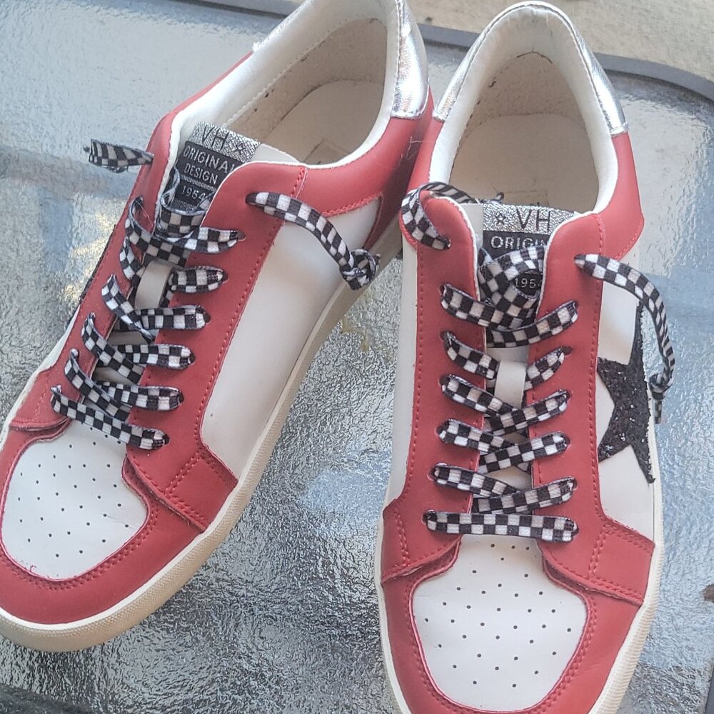 Havana Patriotic Red, White, Black, Star Tennis Shoes women's 9